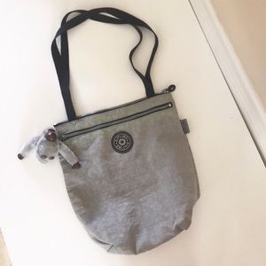 Kipling GrayBucket Tote